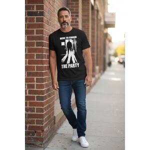 Halloween II Michael Myers “Here to Crash the Party” Graphic Tee Black – Size M